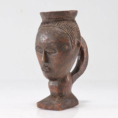 Kuba DRC wooden tankard decorated with a head.