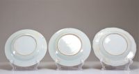 China - Set of three Famille rose porcelain plates, 18th century