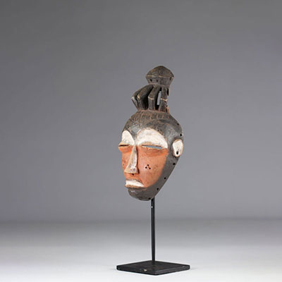 Beautiful Oriental Pende Mask - DRC representing a young girl 20th