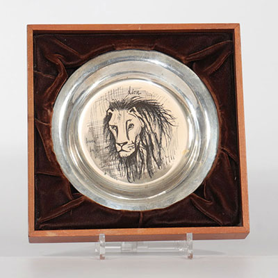 Bernard BUFFET (1928-1999) assiette en argent le lion