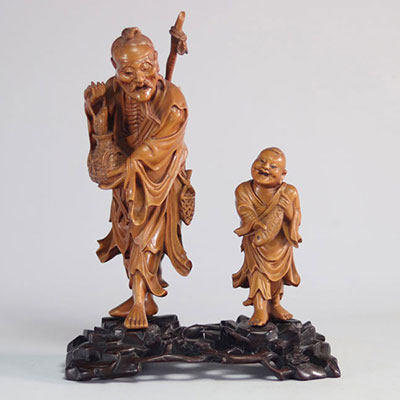 Carved wooden sculpture of fishermen Chinese work