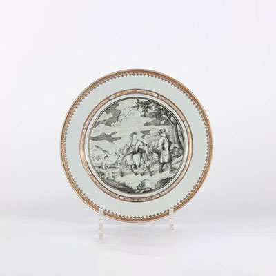 China Compagnie des Indes rare plate painted with a scene in grisaille 18th