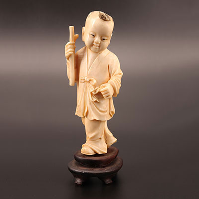 China - child in carved ivory 1900
