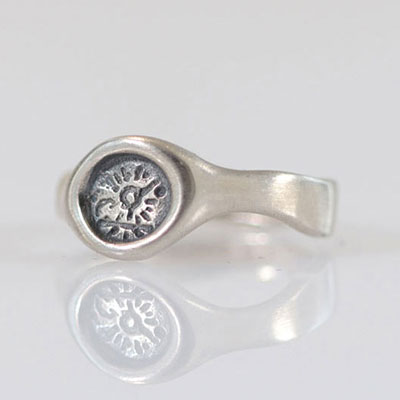 Salvador Dali - Sterling silver ring representing a soft watch - Circa 60