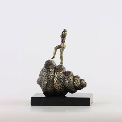 Salvador Dali Nude going up the stairs - Homage to Marcel Duchamp Bronze with brown patina Not Signed Not numbered 20th