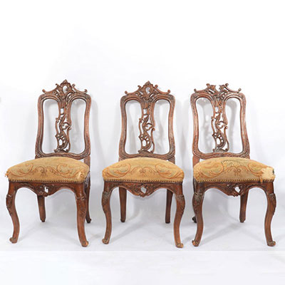 Suite de 6 chaises 18ème sculptée Louis XV