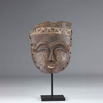 Rare et très ancien masque Lele - RDC, traces d'usage, pigments naturels début 20ème