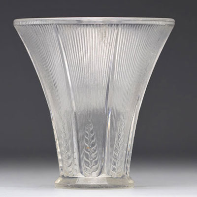 LALIQUE vase decorated with ears of corn and wheat