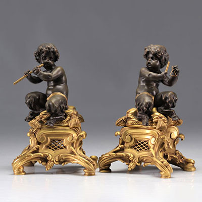 (2) Paire de sculptures en bronze à deux patines 