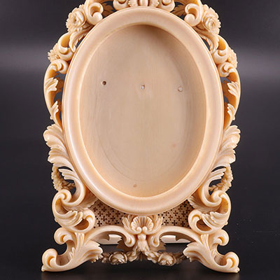 DIEPPE - carved ivory picture frame