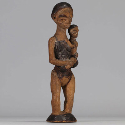 Statue représentant une maternité, tribu Shokwé.