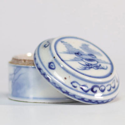 Boîte à encre en porcelaine blanc et bleu
