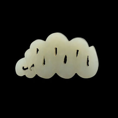 White jade snake probably from Ming period (明朝)