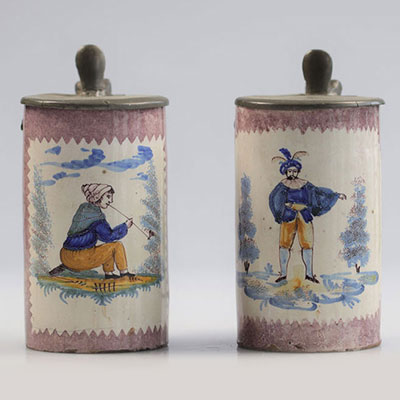 Pair of earthenware mugs from Brussels 18th