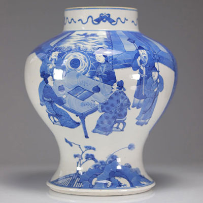 Blue white porcelain pot