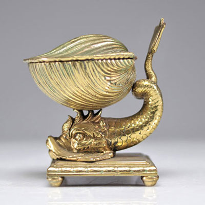 Louis XV style gilt bronze table inkwell