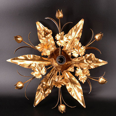 Ceiling lamp in golden metal with floral decor