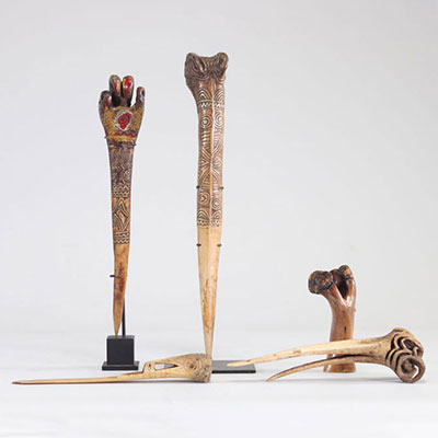 Lots (5) various Asmat carved bird bone daggers originating from Oceania