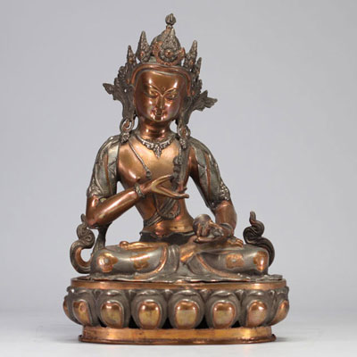 Statue Bodhisattva en bronze et laiton.