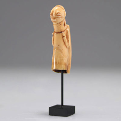 Luba DRC pendant carved in a tooth of an early 20th century character