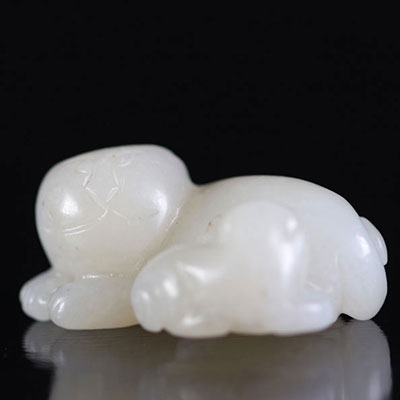 China white jade pendant cats Qing period