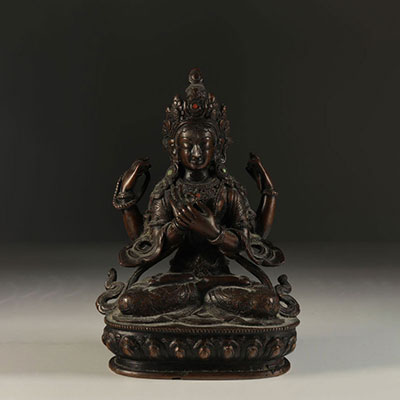 Statuette boudistique en bronze .Chine XVIII-XIX.