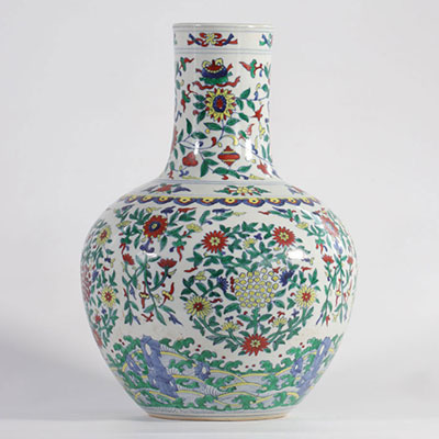 China Qianlong brand Doucai bottle vase