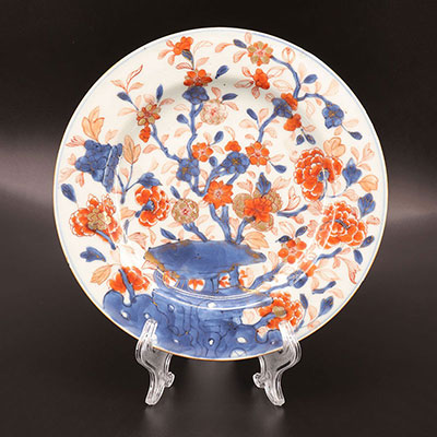 China - 18th century imari decor plate