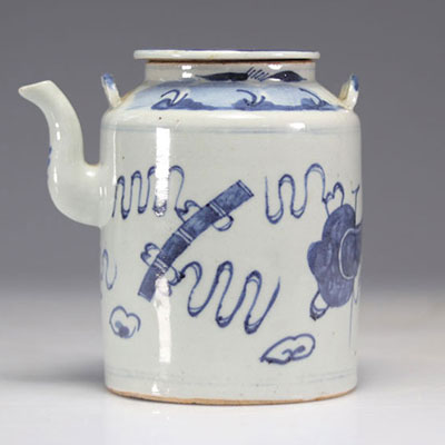 Chinese white blue porcelain teapot