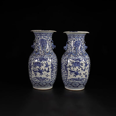 China pair of white blue porcelain vase 19th