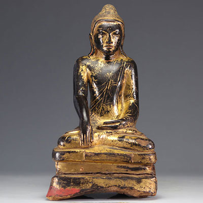 Bouddha en bois doré provenant de Thaïlande du XVIIIe/XIXe siècle