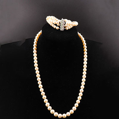 Cultured pearl bracelet and necklace
