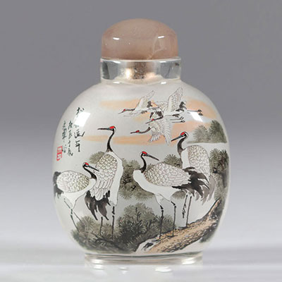 Chinese painted glass snuff bottle decorated with cranes