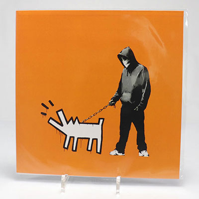 Banksy. (d'après - after). Vinyle (Orange) du groupe Choose you weapon -Apes on controlBarking dog, 2010.