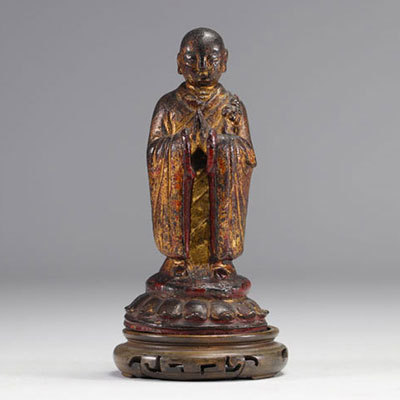 Bouddha debout en bronze doré de l'époque Ming (明朝)