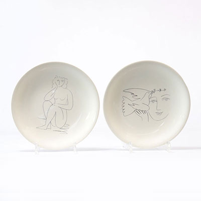 set of 2 Picasso plates. Salins France