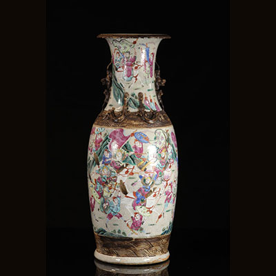 Chine - Vase en porcelaine de chine Nankin à décor de guerriers